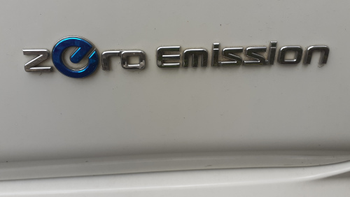 Nissan Leaf Zero Emission Logo